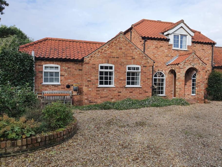 Willow Tree Farm Cottage With Bbq Hut Tattershall Thorpe Exterior foto